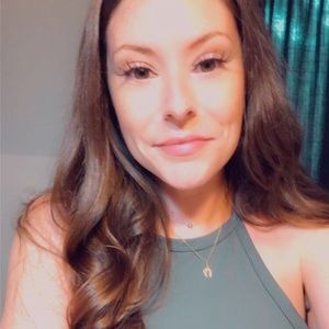 Meet your Posher, Tiffany